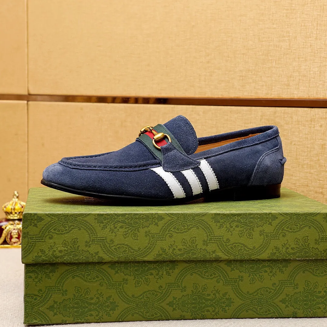 Men's shoes 💰480 💐 Product trademark: GUCCI "Gucci" casual leather shoes Regular size: 38-44 (45.46🉑️customized) Product materials: Selected imported first-layer frosted cowhide upper + classic hardware buckle, imported cowhide leather lining. Strong three-dimensional visual effect, original outsole Color: 4⃣️colors available